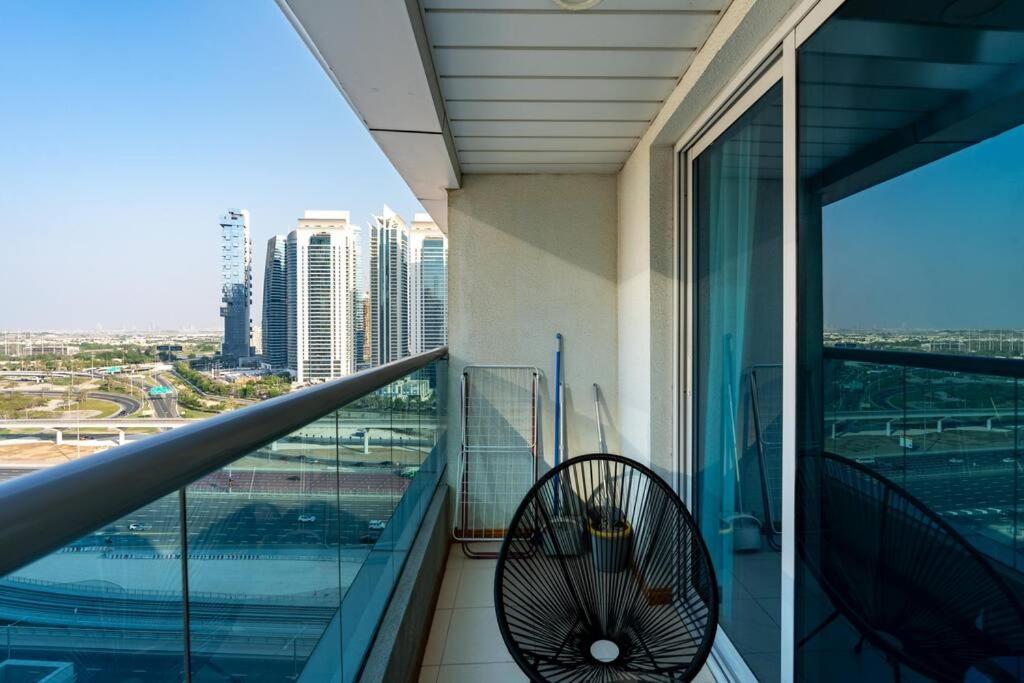Large Attached To Metro - Marina Diamond3 Apartment *