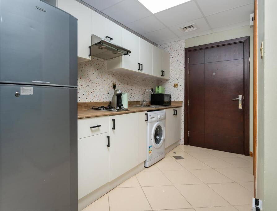 Large Attached To Metro - Marina Diamond3 Apartment *