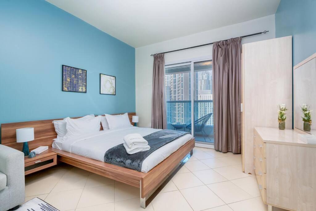 Apartment Large Attached To Metro - Marina Diamond3