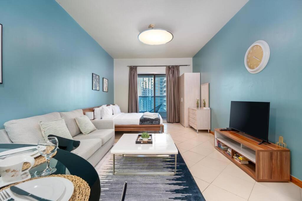 Large Attached To Metro - Marina Diamond3 Apartment