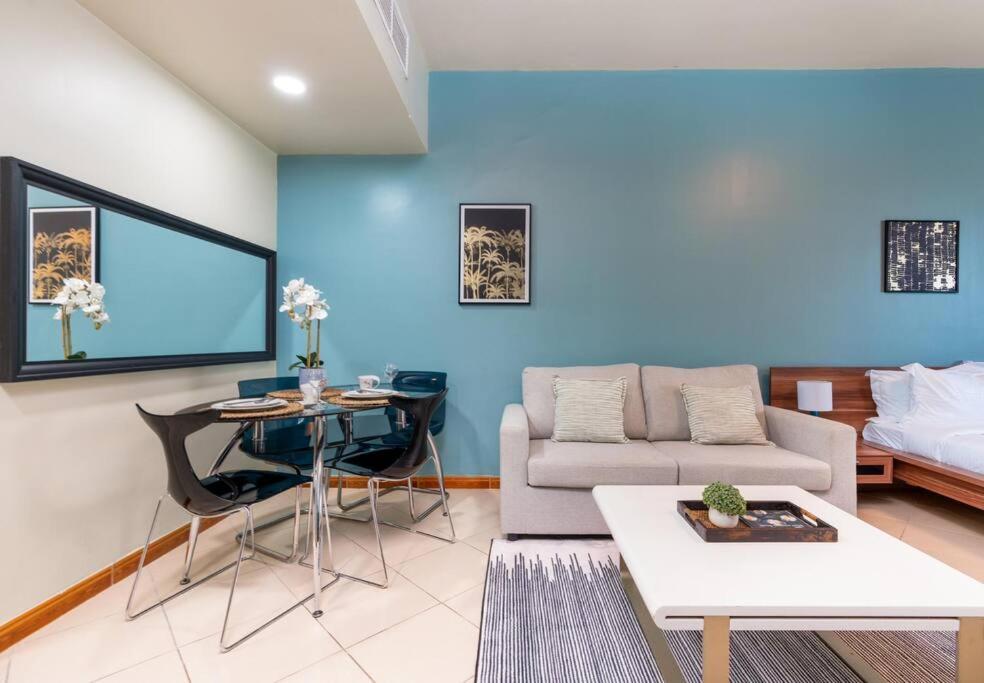 Large Attached To Metro - Marina Diamond3 Apartment