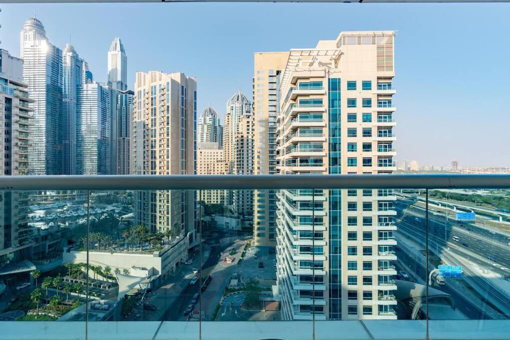 Large Attached To Metro - Marina Diamond3 Apartment *